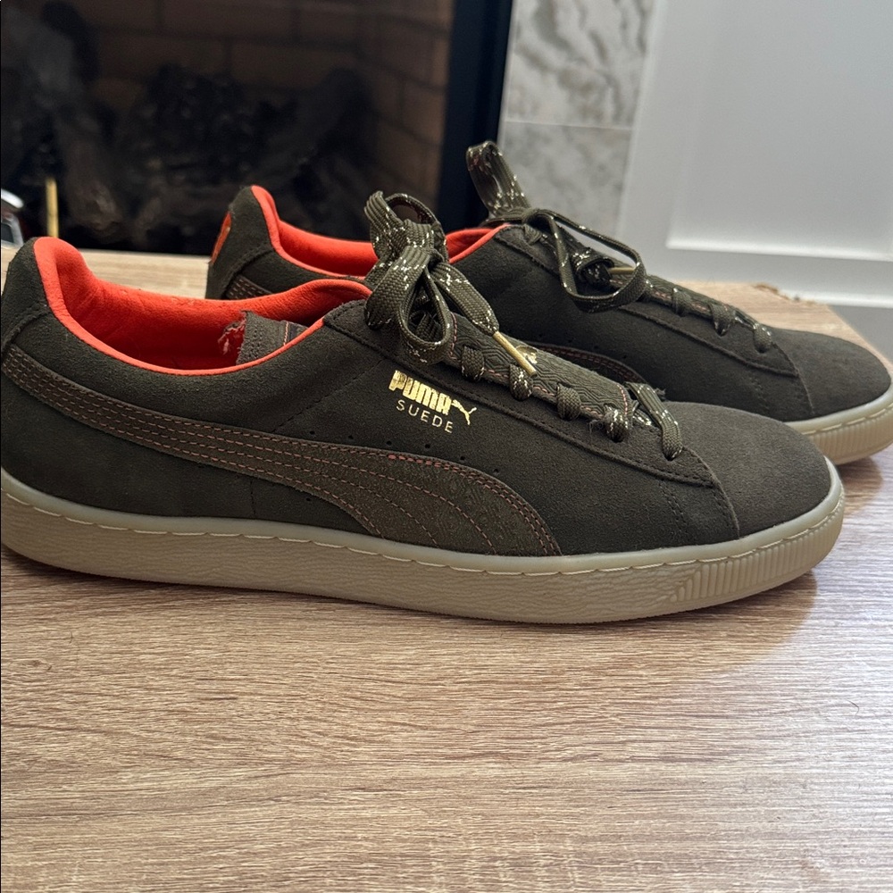 NWOT Puma Suede Epic Remix Shoes